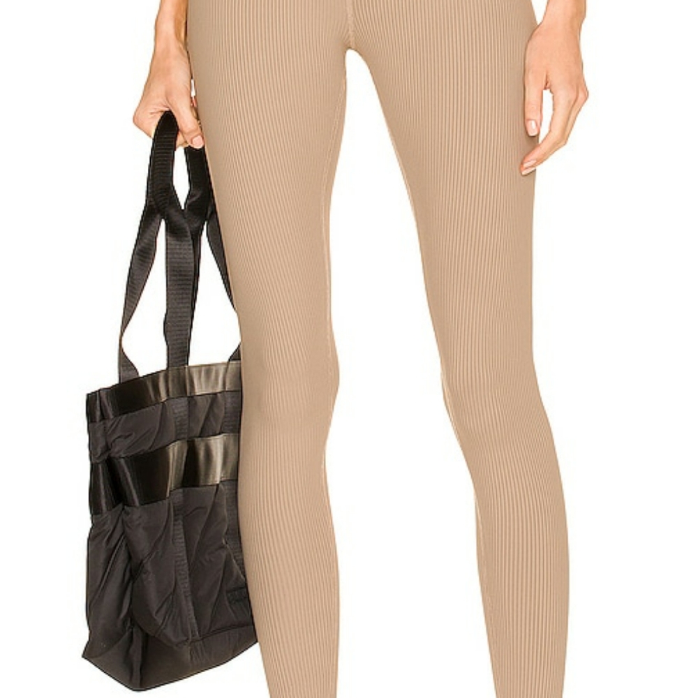 Mono B ribbed tan leggings size medium